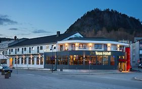 Tino'S Hotel